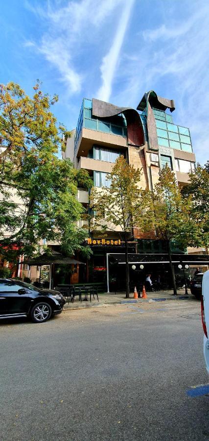 Nov Hotel 地拉那 外观 照片